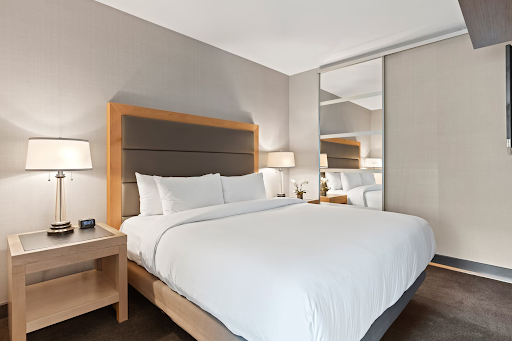 Hotel Housekeeping in Singapore: Guide for Clean Hotel Rooms